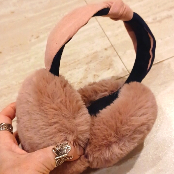 Accessories - Gorgeous Twist Knot Faux Fur Stylish Oversized Ear Muffs